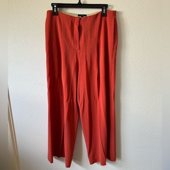 Theory Pleated Wide-Leg Pant in Striped Crepe - Picture 2 of 10